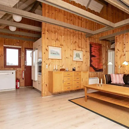 Serene Seaside Retreat In Haurvig-By Traum