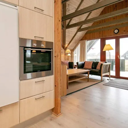 Ferienhaus Serene Seaside Retreat In Haurvig-By Traum Bjerregård